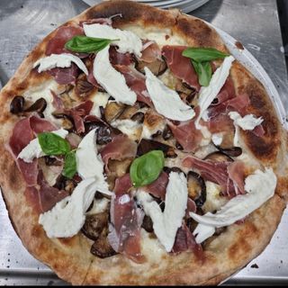 Pizza Mediterranea