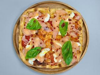 Salmone, burrata & pepe rosa 1/2 teglia