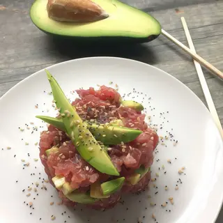 271.Tartar di tonno