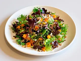 52.Insalata mista