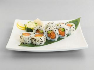81.Uramaki Tonno avocado