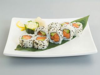 91.Salmon roll