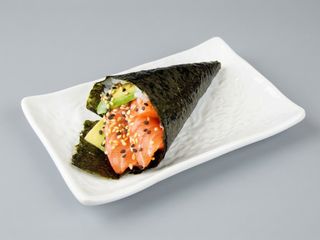 150.Temaki sake avocado