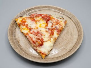 Salame piccante e scamorza affumicata