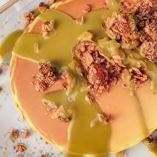 Pancake pistacchio e granola