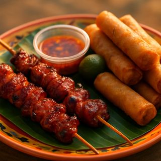 PINOY BBQ BOX - Spiedini a scelta 4 Pz + Lumpia 4 Pz