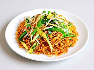 49   Spaghetti con curry verdure