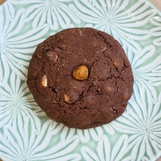 Chocolate big cookie
