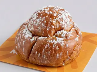 Brioches siciliana " col tuppo"