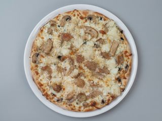 Pizza con funghi