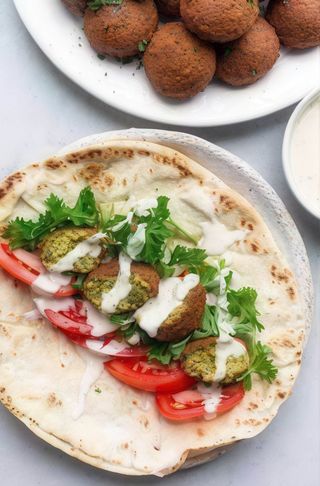 Piadina con falafel