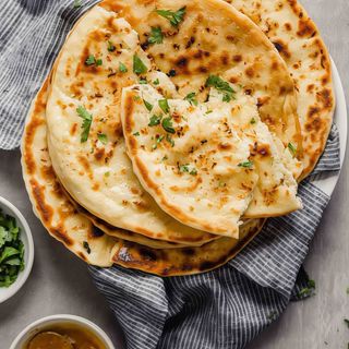 GARLIC NAAN