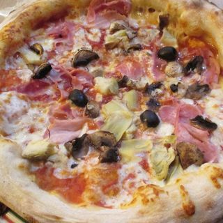 Pizza Capricciosa