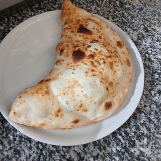 Calzone prosciutto