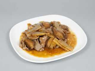 W302 - Manzo con funghi e bambu 