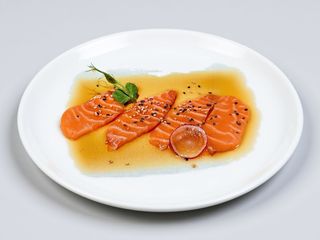 B030 - Carpaccio di salmone
