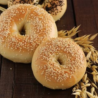 creme cheese bagel