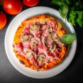 Prosciutto e funghi