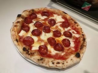 Margherita al salame
