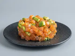 Tartare salmone