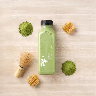 Ice matcha latte