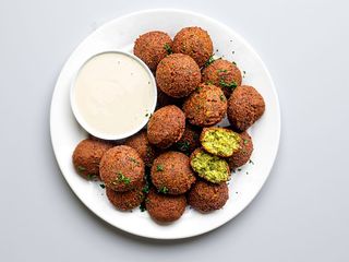 Falafel - media