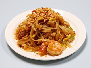 104. Pad Thai con Gamberi