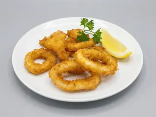 06. Calamari fritti - 9 pezzi