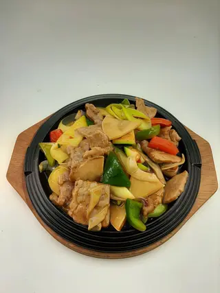 Vitello con verdure alla piastra