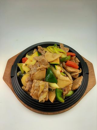 Vitello con verdure alla piastra