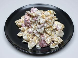 Farfalle Panna e Prosciutto