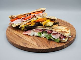 Verdure grigliate e mozzarella