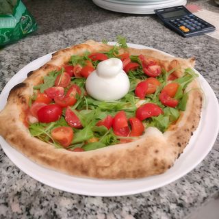 Burrata pomodorini rucola