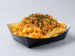 Patatine fritte con bacon croccante, provola e salsa barbecue piccoa