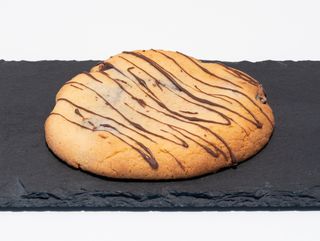 Cookie con gocce di cioccolato senza glassa