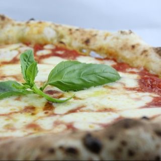 Margherita con bufala
