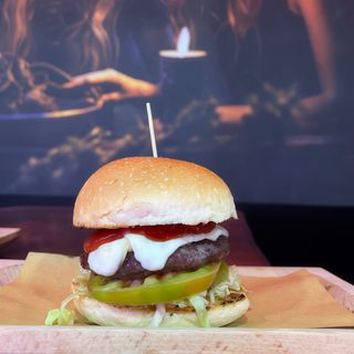 Panino con l’hamburger di pollo