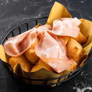 Fritelline con mortadella