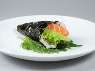 177 Temaki salmone