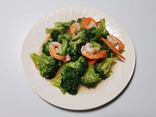 83. Gamberetti con broccoli虾仁西兰花