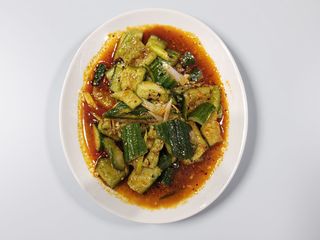 44. Insalata di cetriolo拍黄瓜