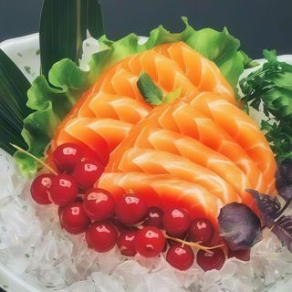 139. Sashimi sake 10 pezzi