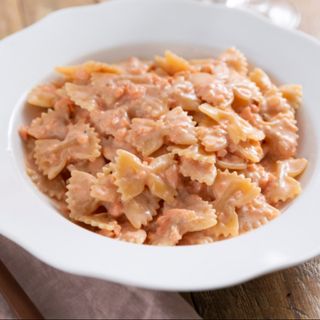 Pasta panna e salmone