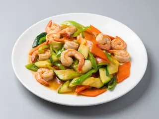 Gamberi piccanti alle verdure