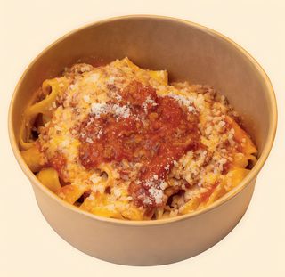 2. Pappardelle con ragù alla bolognese 