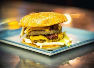 Doppio cheeseburger hot