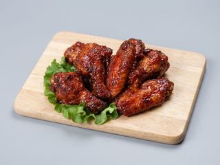 Alette di pollo in salsa bbq