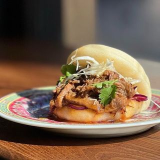Bao coda alla corena kimchi e pecorino