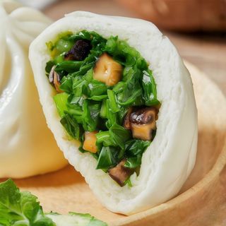 baozi di  Verdure verdi e funghi