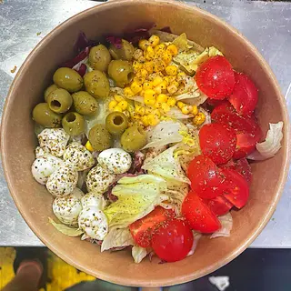 Insalatona Caprese con Mozzarella